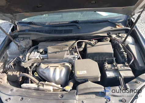 2015 Toyota Camry Le z USA, uszkodzony, nr VIN 4T1BF1FK9FU094401